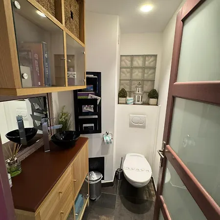 Siena - 6 Personnes Avec Terrasse Et Jacuzzi Plein Coeur Centre-ville Quartier Du Port De 아파트 *