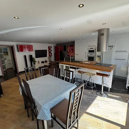 Апартаменты Siena - 6 Personnes Avec Terrasse Et Jacuzzi Plein Coeur Centre-ville Quartier Du Port De