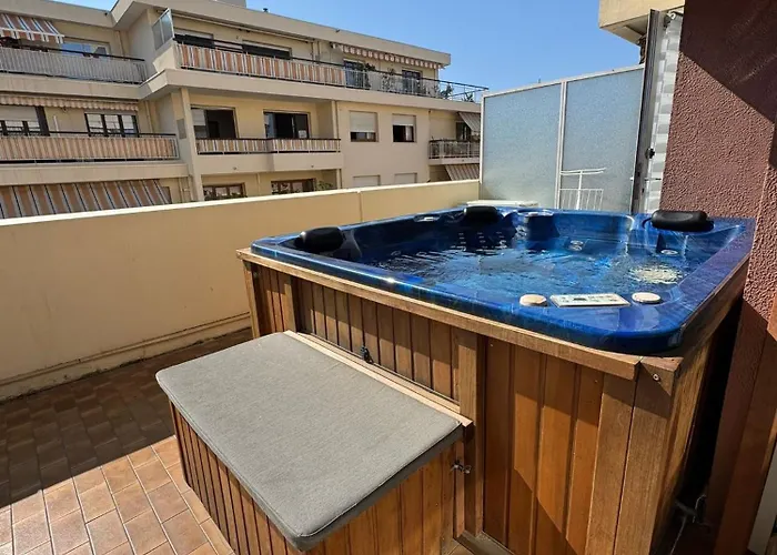Lägenhet Siena - 6 Personnes Avec Terrasse Et Jacuzzi Plein Coeur Centre-ville Quartier Du Port De Nice